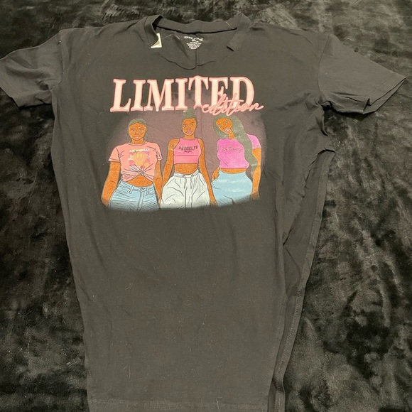 Black Graphic Tee with Pink Design - Picture 1 of 2